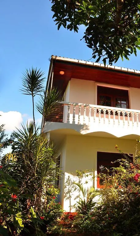 Kandy View Villa 0*,
